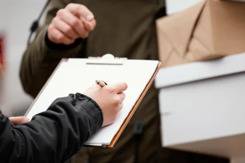 Wer bezahlt die Wohnungsauflösung nach einem Todesfall?